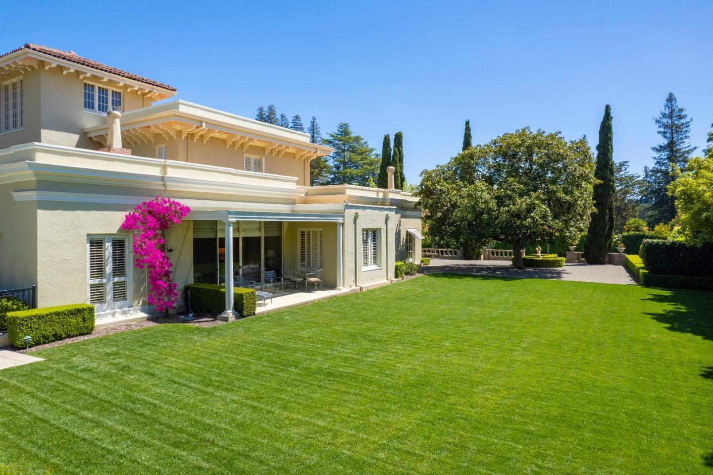 Detail Gallery Image 7 of 43 For 245 W Santa Inez Ave, Hillsborough,  CA 94010 - 5 Beds | 5/1 Baths