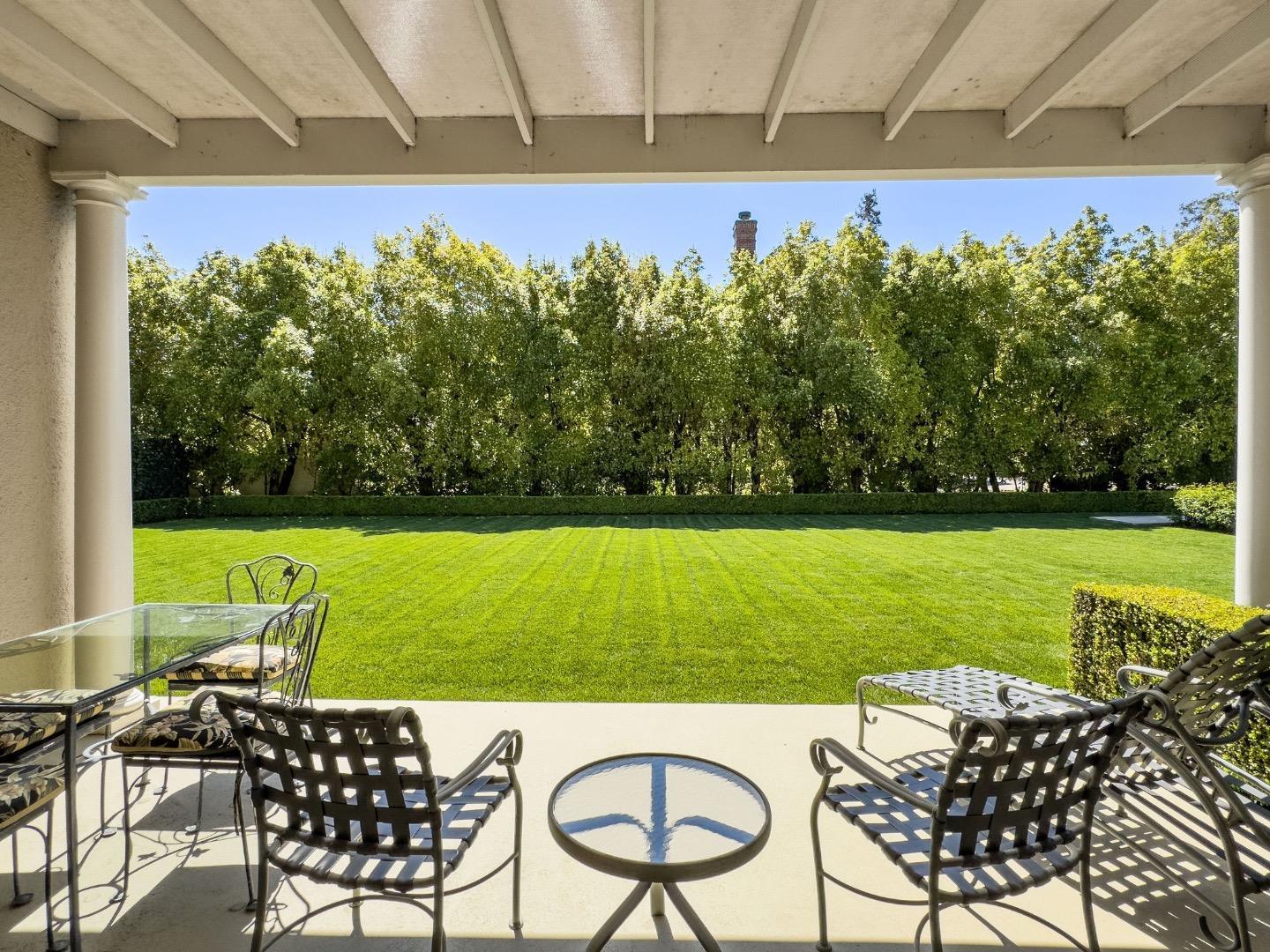 Detail Gallery Image 8 of 43 For 245 W Santa Inez Ave, Hillsborough,  CA 94010 - 5 Beds | 5/1 Baths