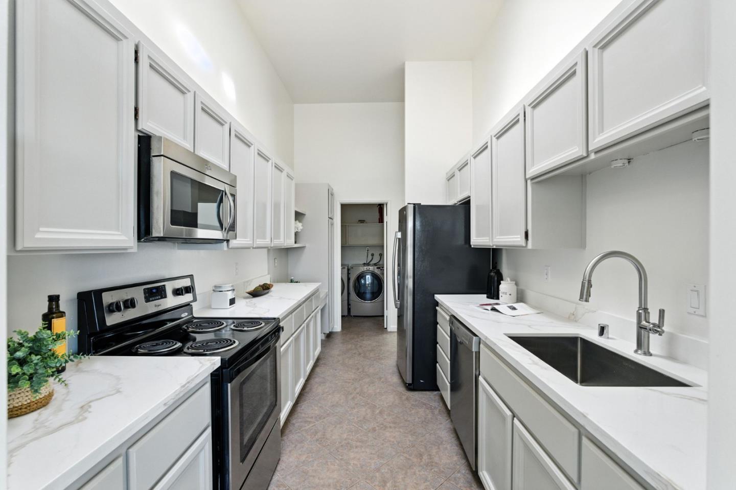 Detail Gallery Image 18 of 72 For 632 Portofino Ln, Foster City,  CA 94404 - 2 Beds | 2 Baths