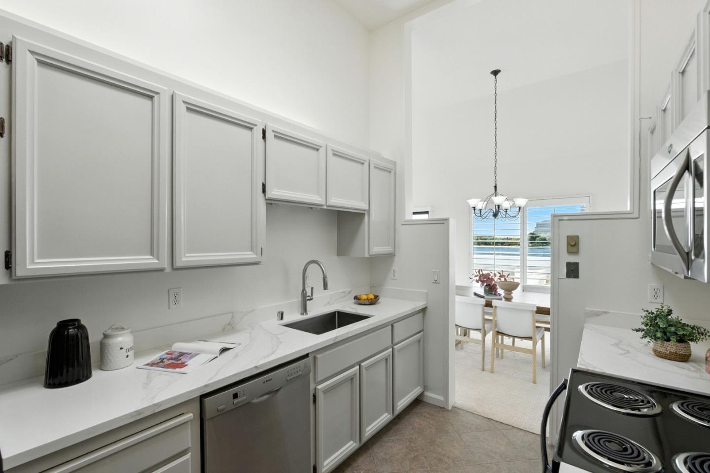 Detail Gallery Image 20 of 72 For 632 Portofino Ln, Foster City,  CA 94404 - 2 Beds | 2 Baths