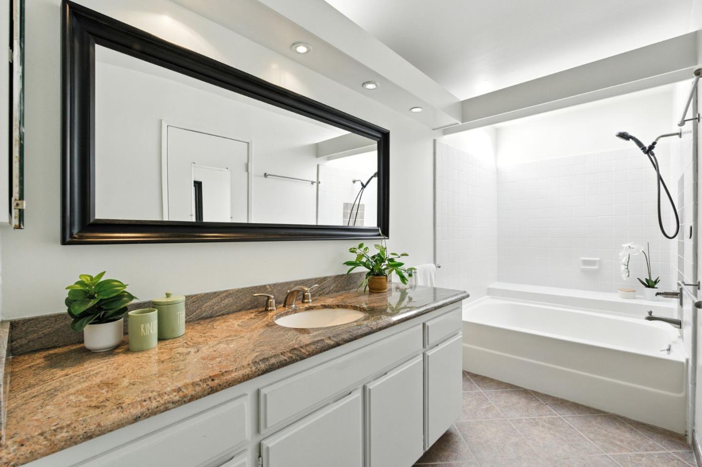 Detail Gallery Image 27 of 72 For 632 Portofino Ln, Foster City,  CA 94404 - 2 Beds | 2 Baths