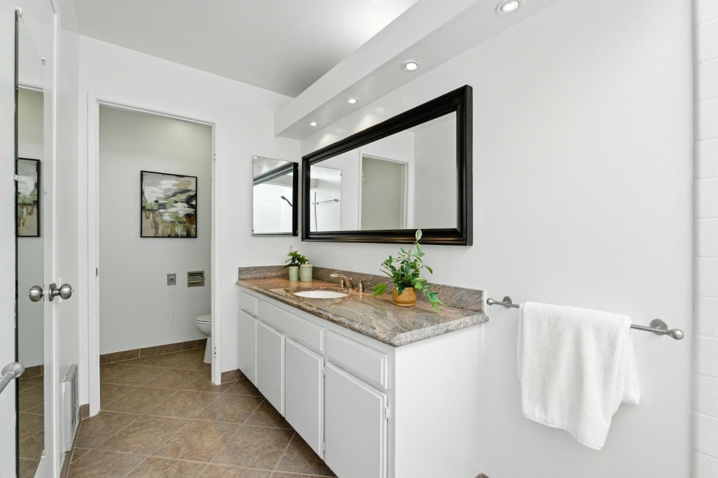 Detail Gallery Image 28 of 72 For 632 Portofino Ln, Foster City,  CA 94404 - 2 Beds | 2 Baths