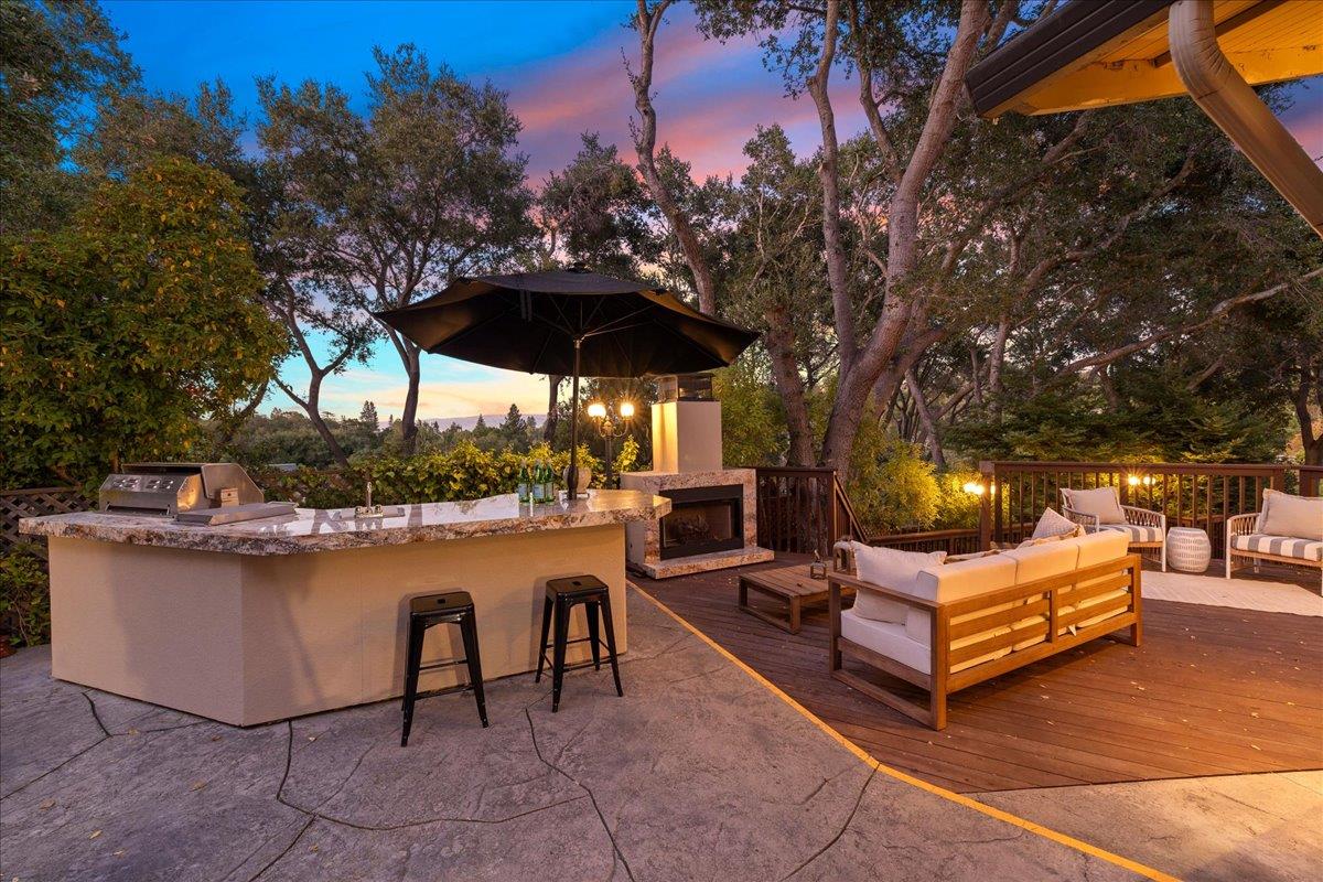 Detail Gallery Image 25 of 31 For 105 Vista Del Prado, Los Gatos,  CA 95030 - 5 Beds | 4 Baths