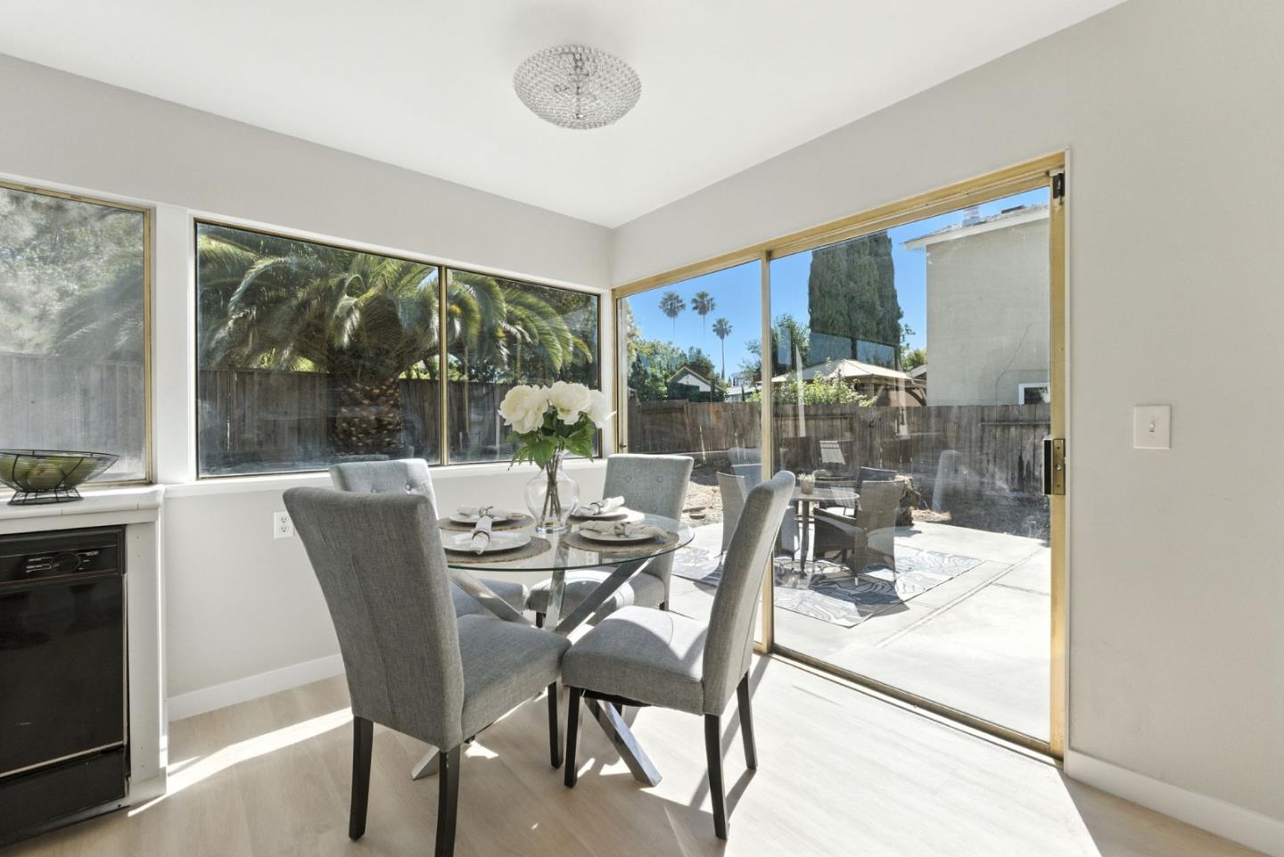 Detail Gallery Image 17 of 47 For 396 Vale Dr, San Jose,  CA 95123 - 2 Beds | 1 Baths