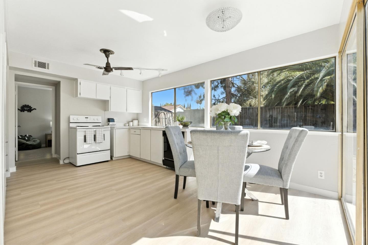Detail Gallery Image 20 of 47 For 396 Vale Dr, San Jose,  CA 95123 - 2 Beds | 1 Baths
