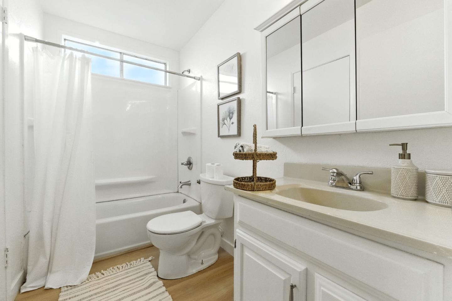 Detail Gallery Image 29 of 47 For 396 Vale Dr, San Jose,  CA 95123 - 2 Beds | 1 Baths