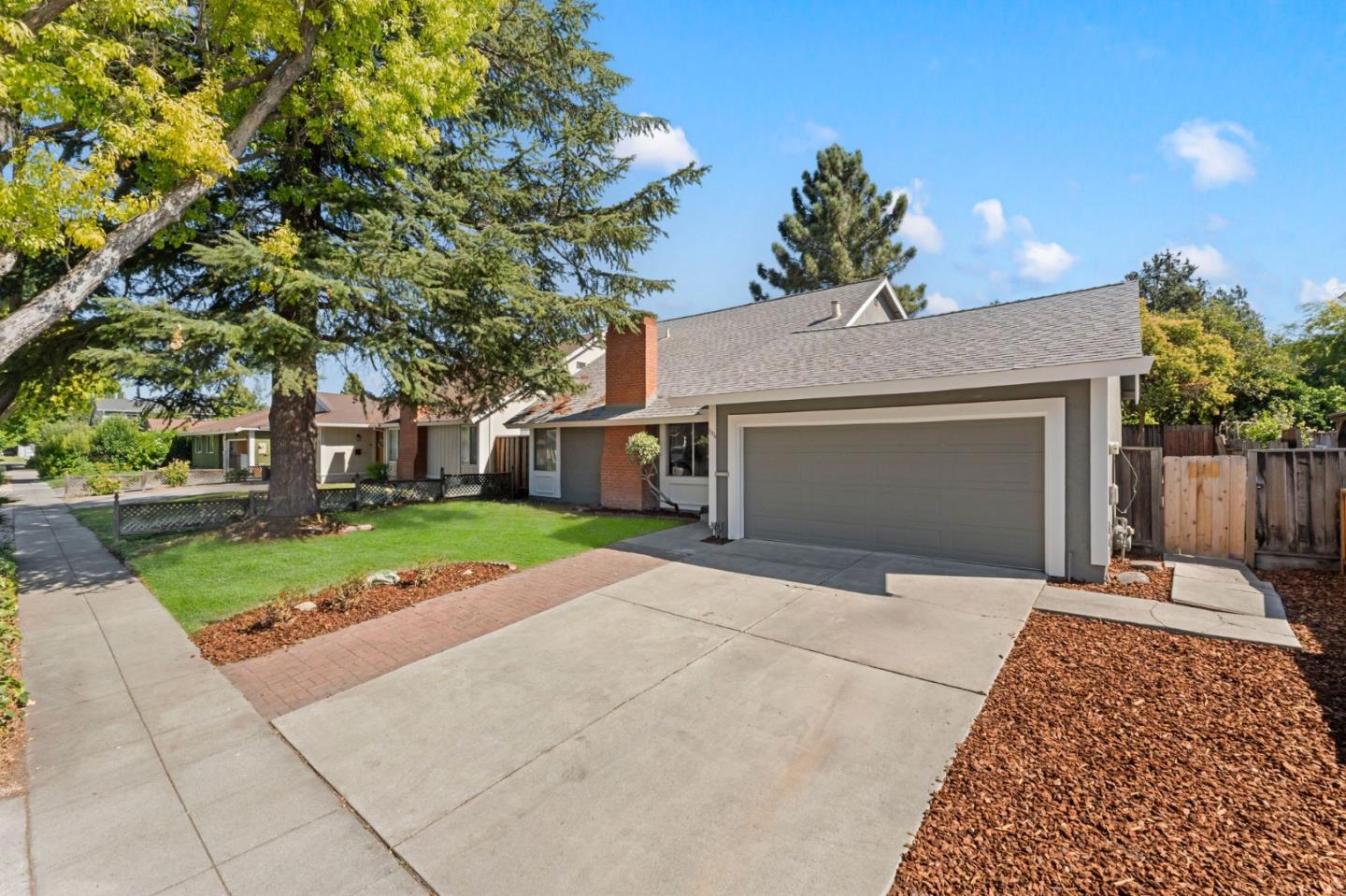 Detail Gallery Image 5 of 47 For 396 Vale Dr, San Jose,  CA 95123 - 2 Beds | 1 Baths