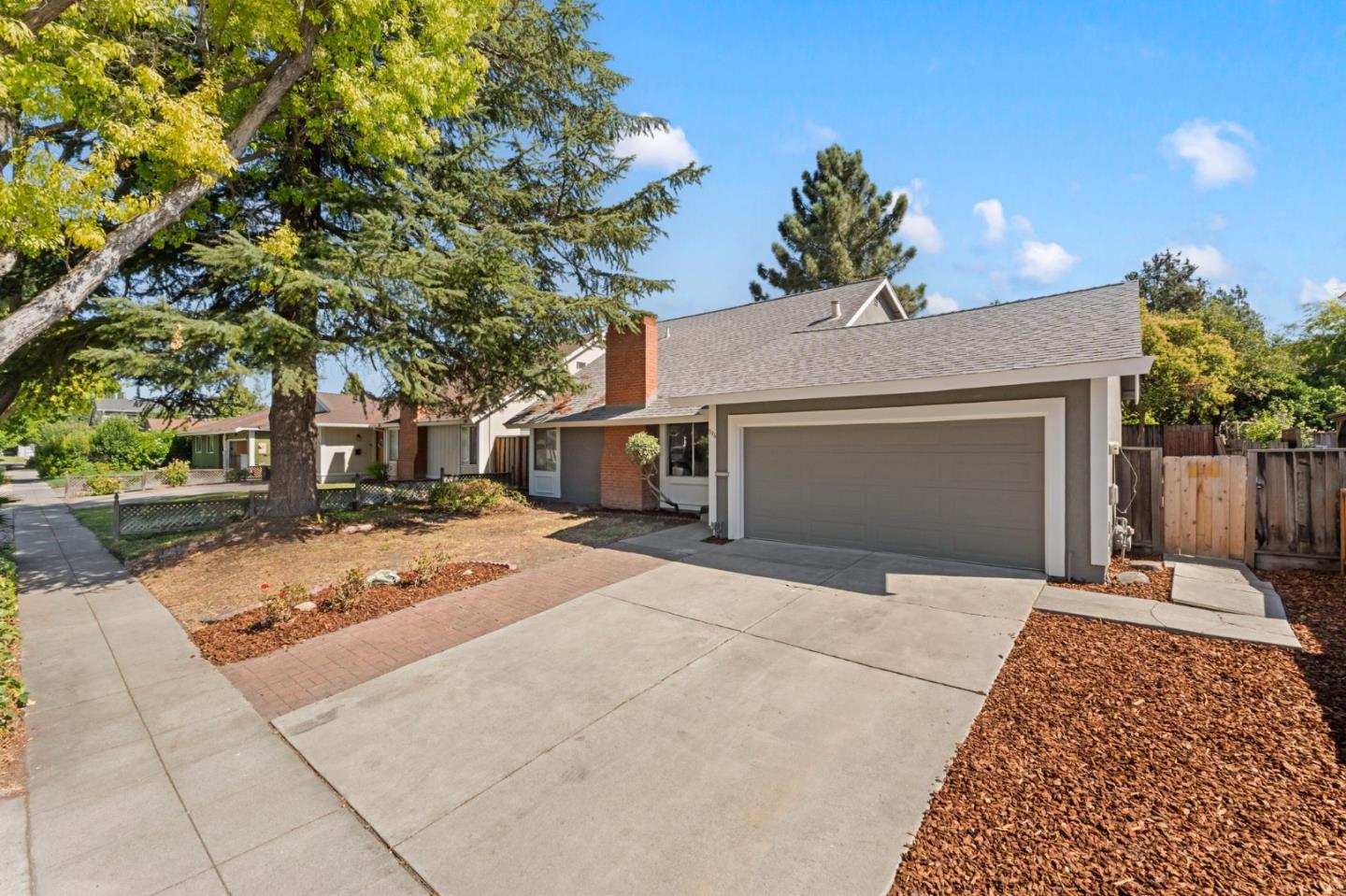 Detail Gallery Image 6 of 47 For 396 Vale Dr, San Jose,  CA 95123 - 2 Beds | 1 Baths
