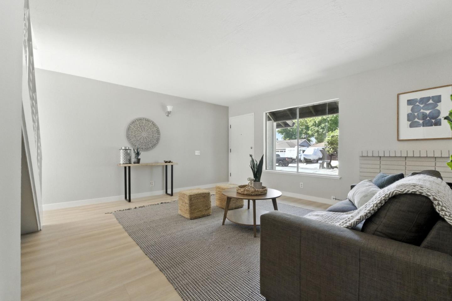 Detail Gallery Image 9 of 47 For 396 Vale Dr, San Jose,  CA 95123 - 2 Beds | 1 Baths