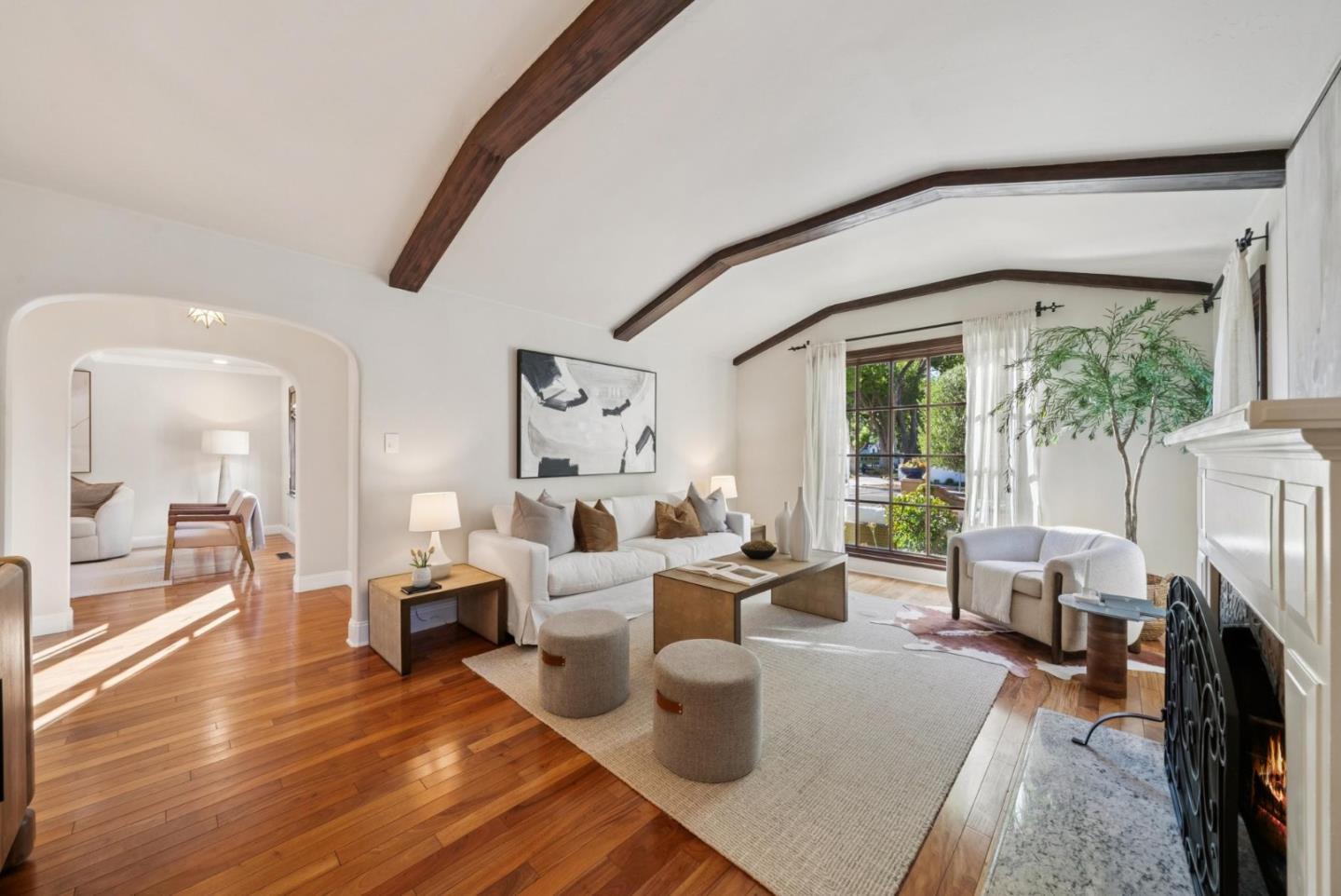 Detail Gallery Image 12 of 85 For 1198 Roycott Way, San Jose,  CA 95125 - 4 Beds | 2/1 Baths