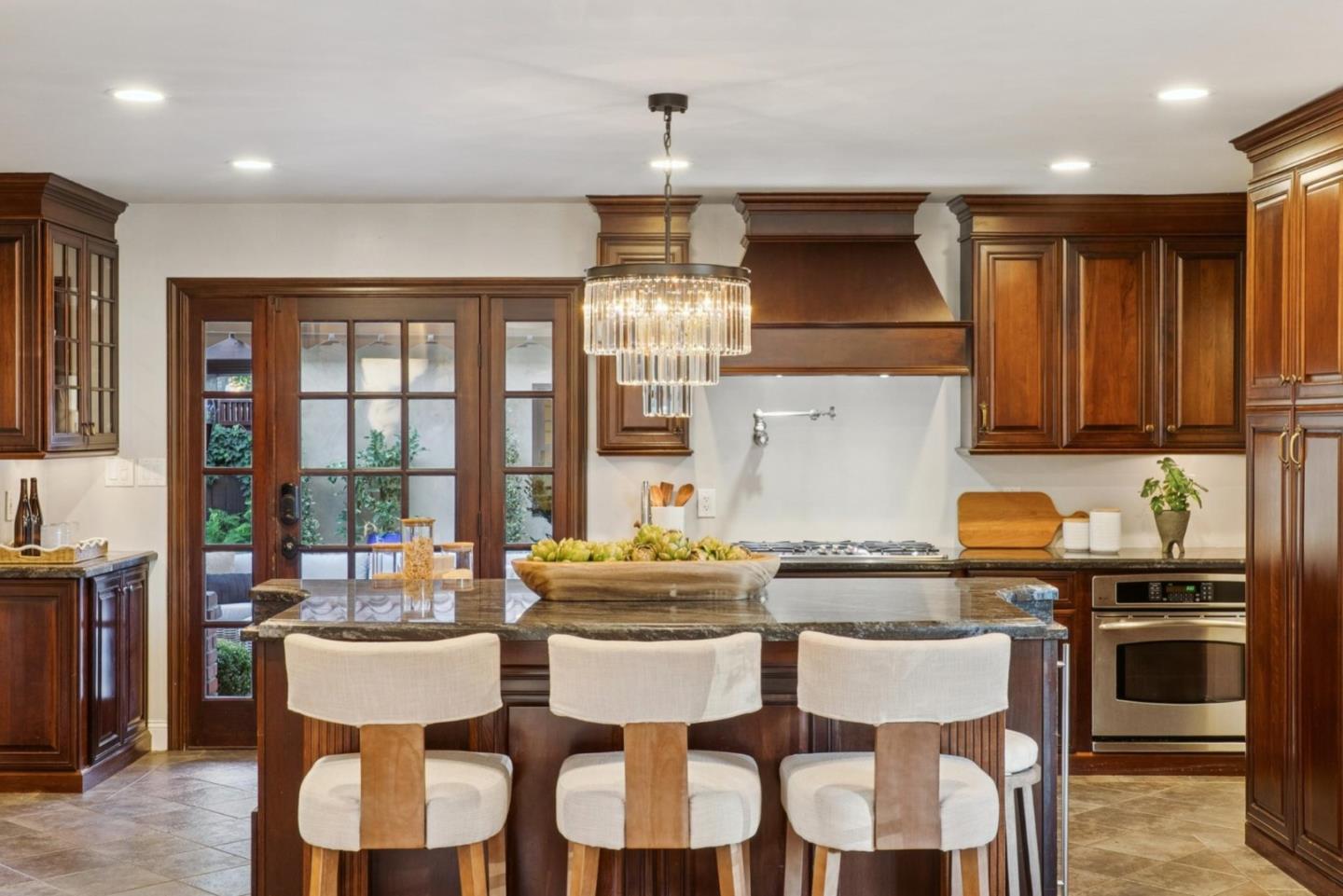 Detail Gallery Image 14 of 85 For 1198 Roycott Way, San Jose,  CA 95125 - 4 Beds | 2/1 Baths