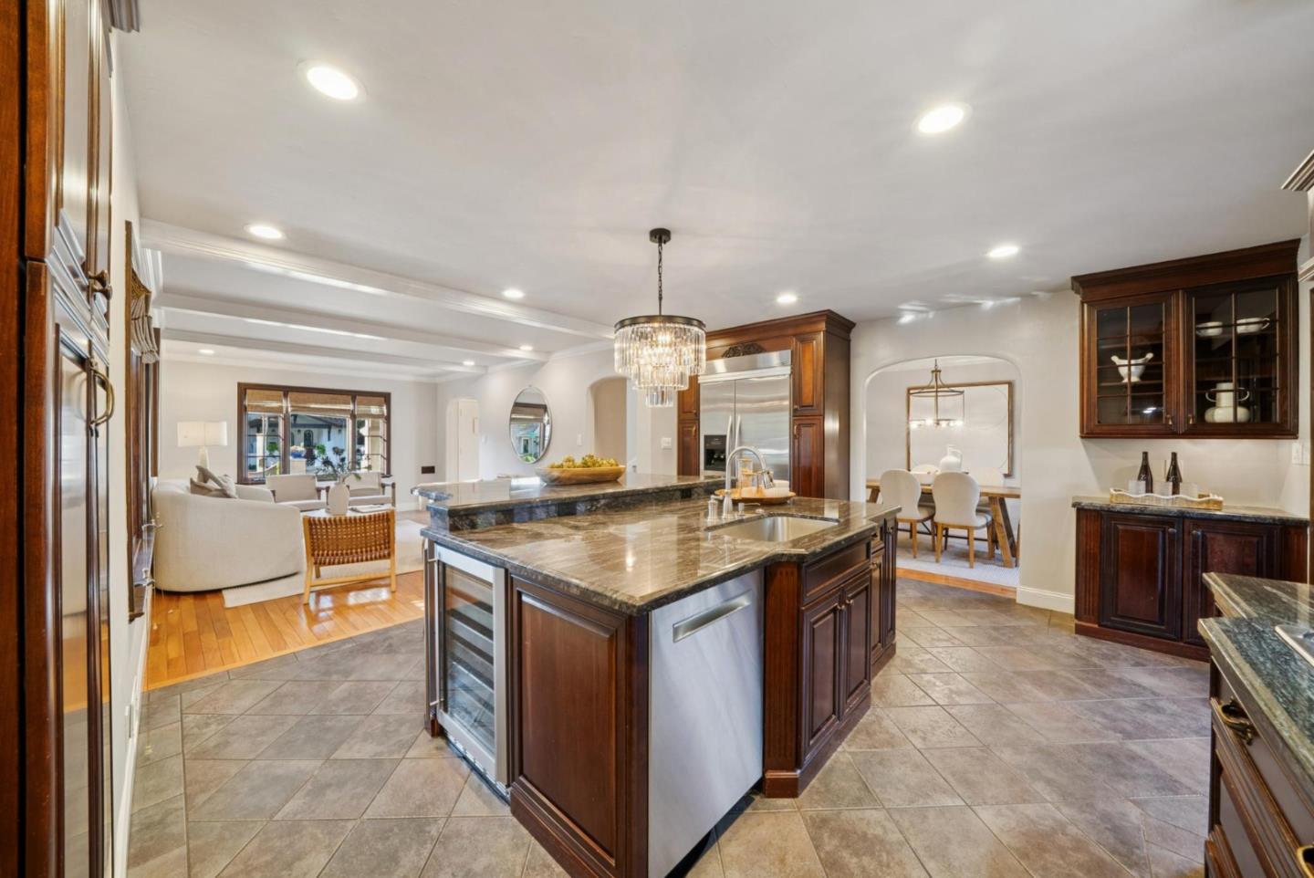 Detail Gallery Image 16 of 85 For 1198 Roycott Way, San Jose,  CA 95125 - 4 Beds | 2/1 Baths