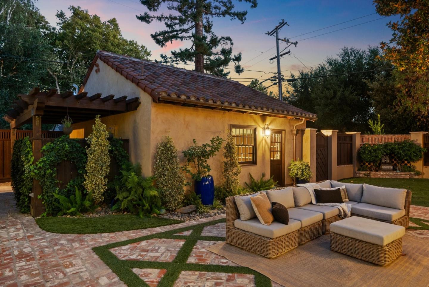 Detail Gallery Image 60 of 85 For 1198 Roycott Way, San Jose,  CA 95125 - 4 Beds | 2/1 Baths