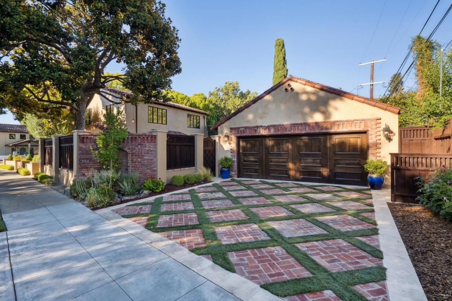 Detail Gallery Image 8 of 85 For 1198 Roycott Way, San Jose,  CA 95125 - 4 Beds | 2/1 Baths