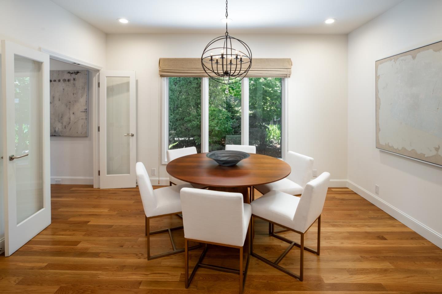 Detail Gallery Image 10 of 39 For 331 Arlington Rd, Redwood City,  CA 94062 - 4 Beds | 2/1 Baths