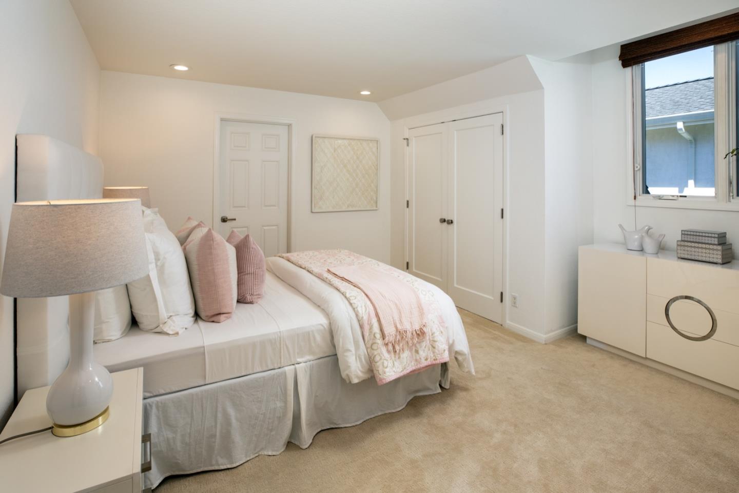Detail Gallery Image 30 of 39 For 331 Arlington Rd, Redwood City,  CA 94062 - 4 Beds | 2/1 Baths