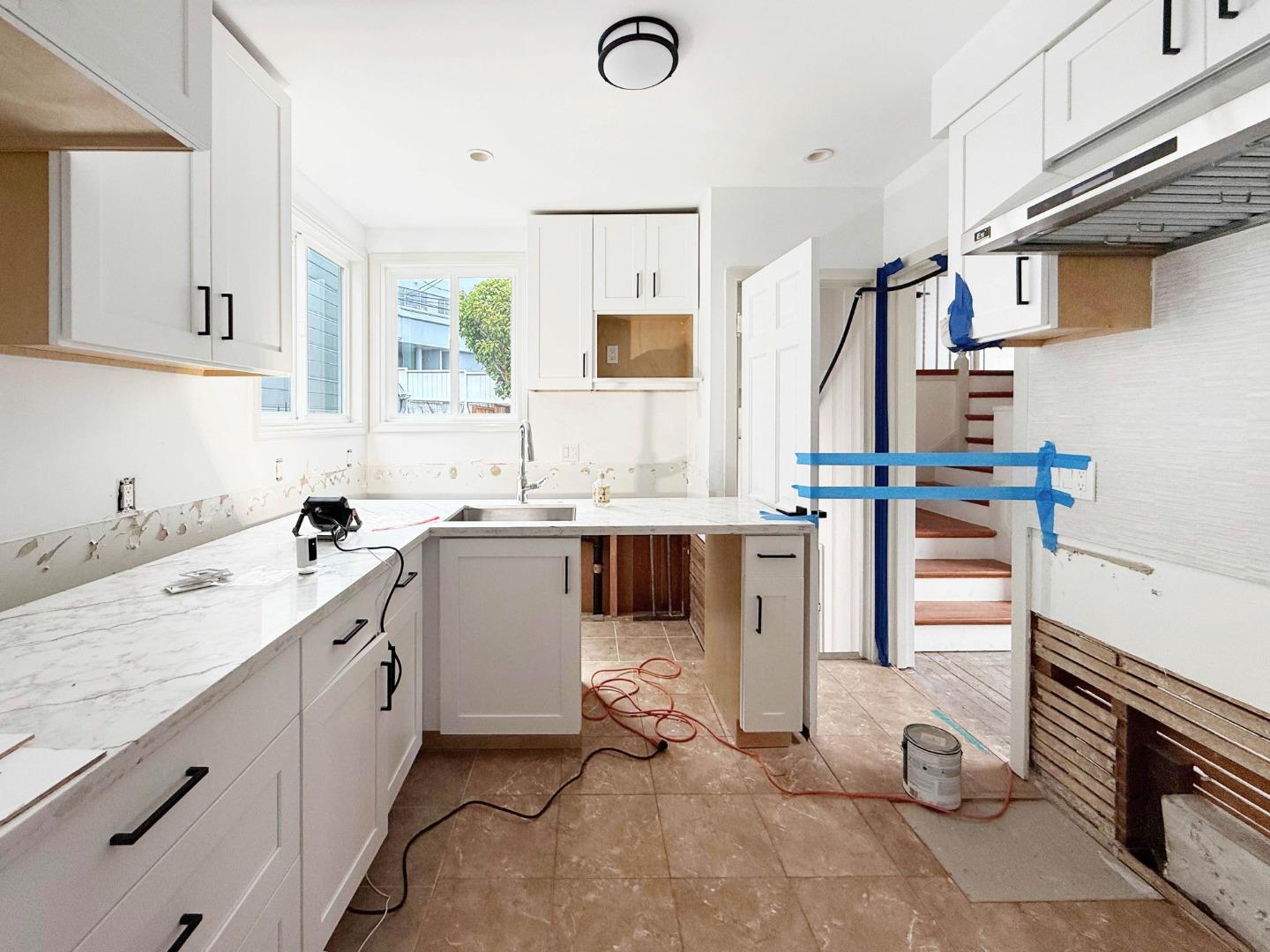 Detail Gallery Image 10 of 33 For 3060 19th Ave, San Francisco,  CA 94132 - 3 Beds | 1/1 Baths
