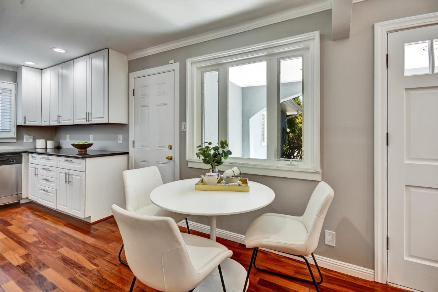 Detail Gallery Image 14 of 31 For 14251 Paul Ave, Saratoga,  CA 95070 - 2 Beds | 1 Baths