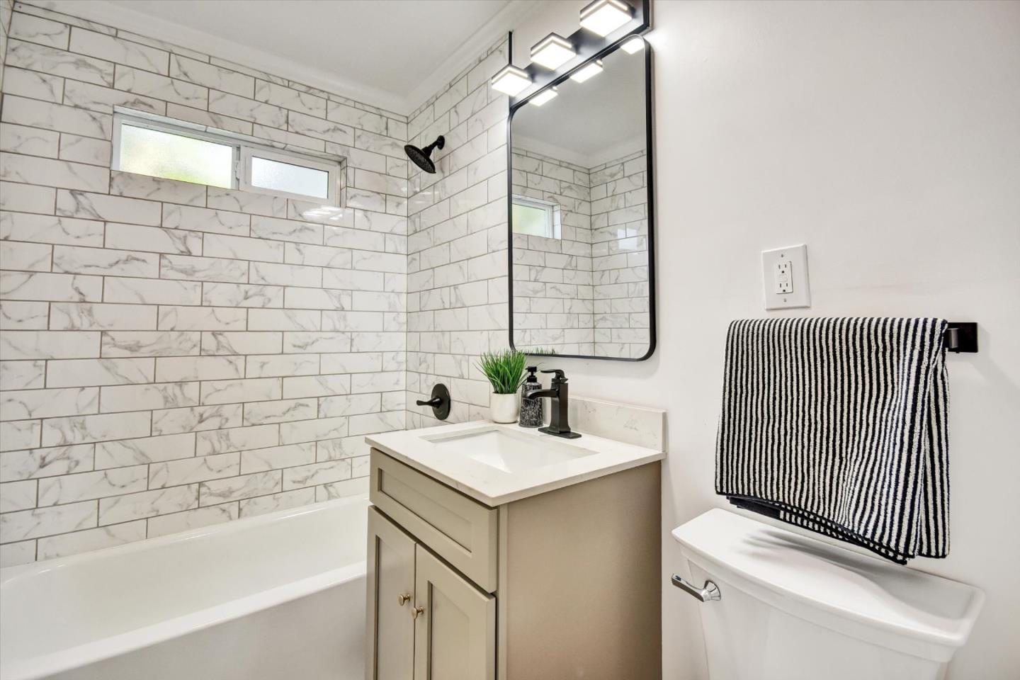 Detail Gallery Image 22 of 31 For 14251 Paul Ave, Saratoga,  CA 95070 - 2 Beds | 1 Baths