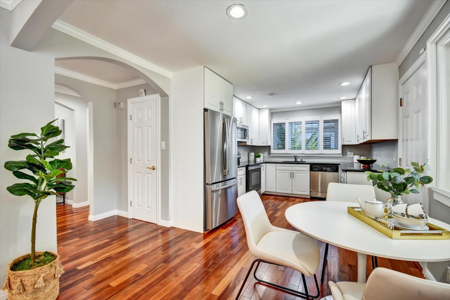 Detail Gallery Image 9 of 31 For 14251 Paul Ave, Saratoga,  CA 95070 - 2 Beds | 1 Baths