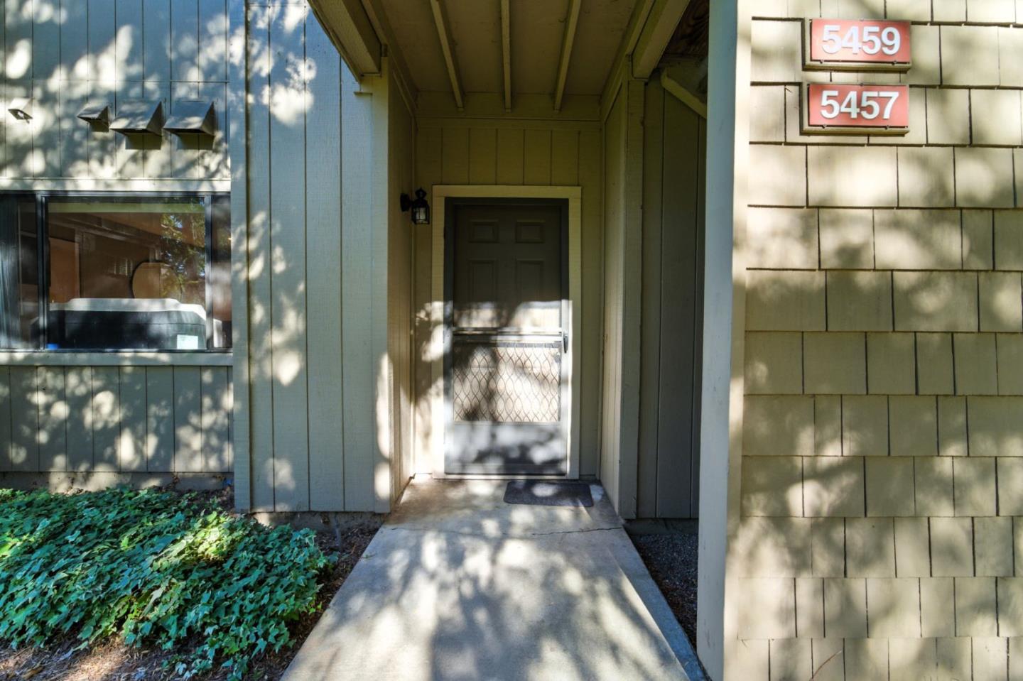 Detail Gallery Image 19 of 24 For 5457 Makati Cir, San Jose,  CA 95123 - 1 Beds | 1 Baths