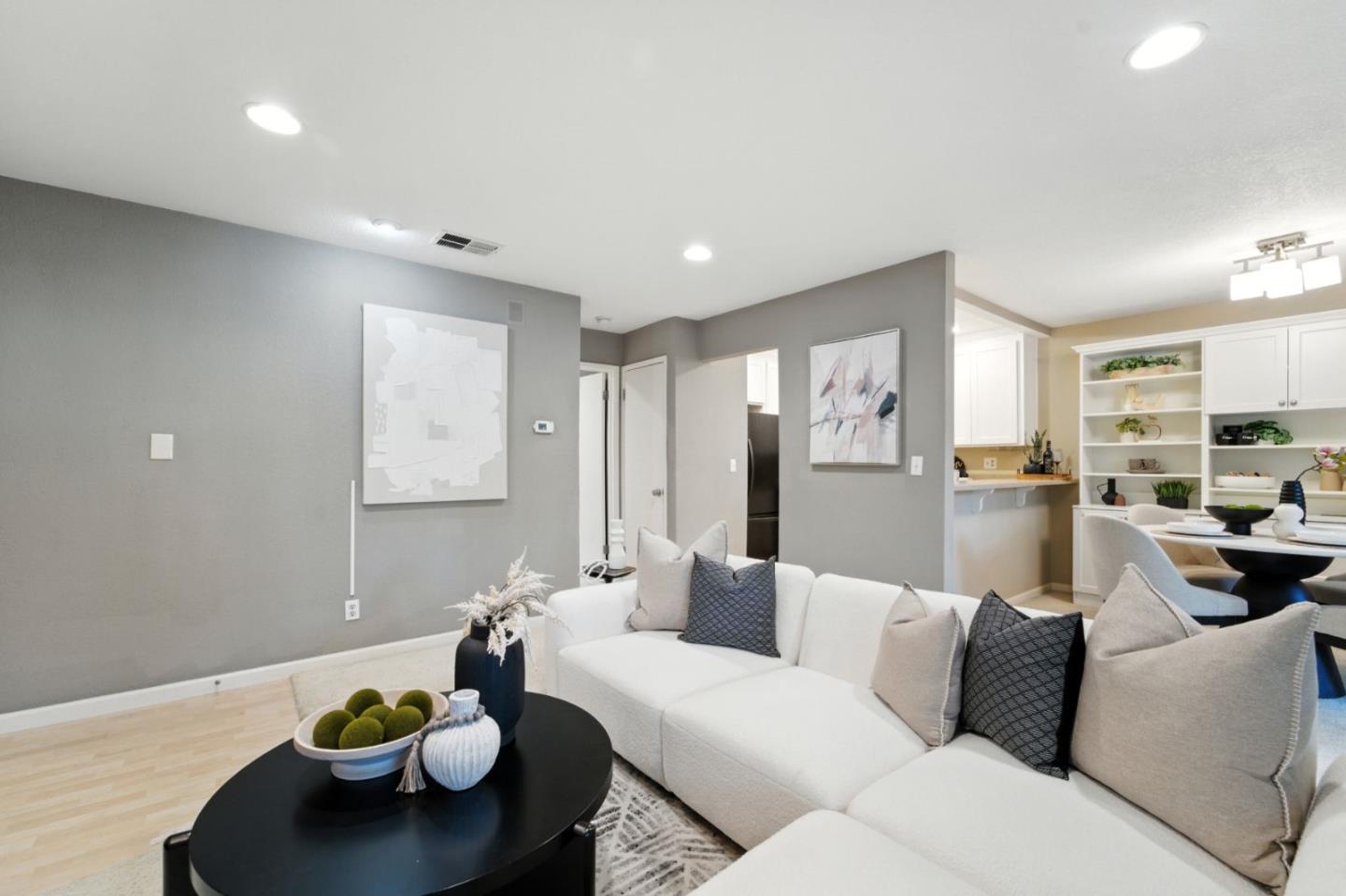 Detail Gallery Image 3 of 24 For 5457 Makati Cir, San Jose,  CA 95123 - 1 Beds | 1 Baths