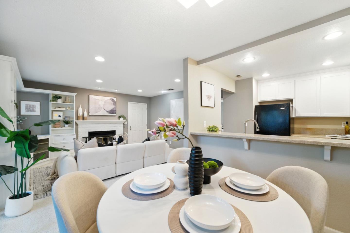 Detail Gallery Image 5 of 24 For 5457 Makati Cir, San Jose,  CA 95123 - 1 Beds | 1 Baths