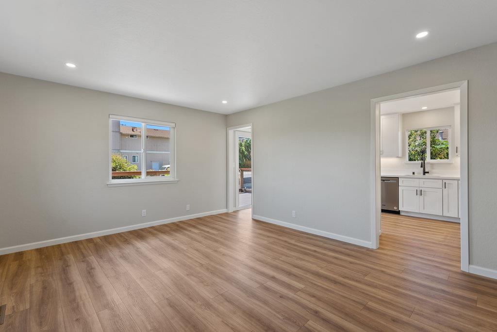 Detail Gallery Image 3 of 42 For 221 Carey Ave, Freedom,  CA 95019 - – Beds | – Baths