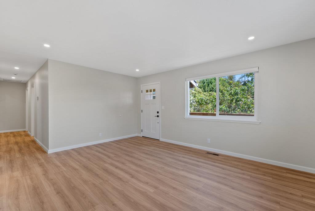 Detail Gallery Image 4 of 42 For 221 Carey Ave, Freedom,  CA 95019 - – Beds | – Baths