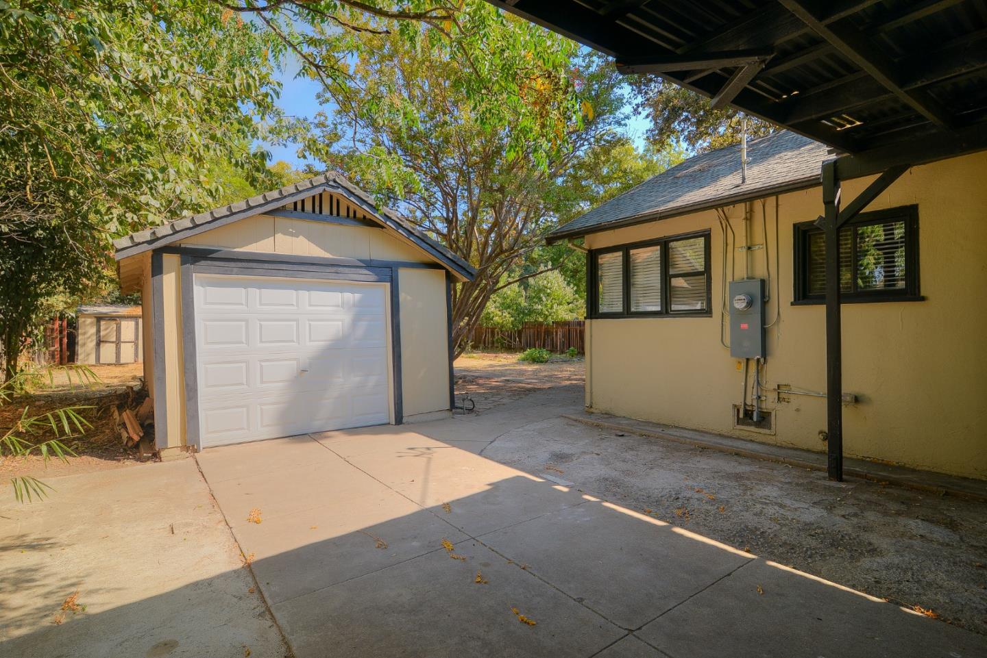 Detail Gallery Image 14 of 20 For 5359 14th Ave, Sacramento,  CA 95820 - 2 Beds | 1 Baths