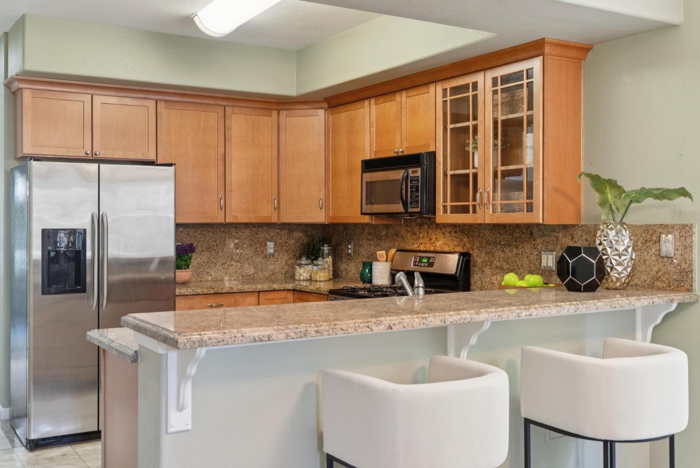 Detail Gallery Image 7 of 19 For 808 Lenzen Ave #106,  San Jose,  CA 95126 - 2 Beds | 2/1 Baths