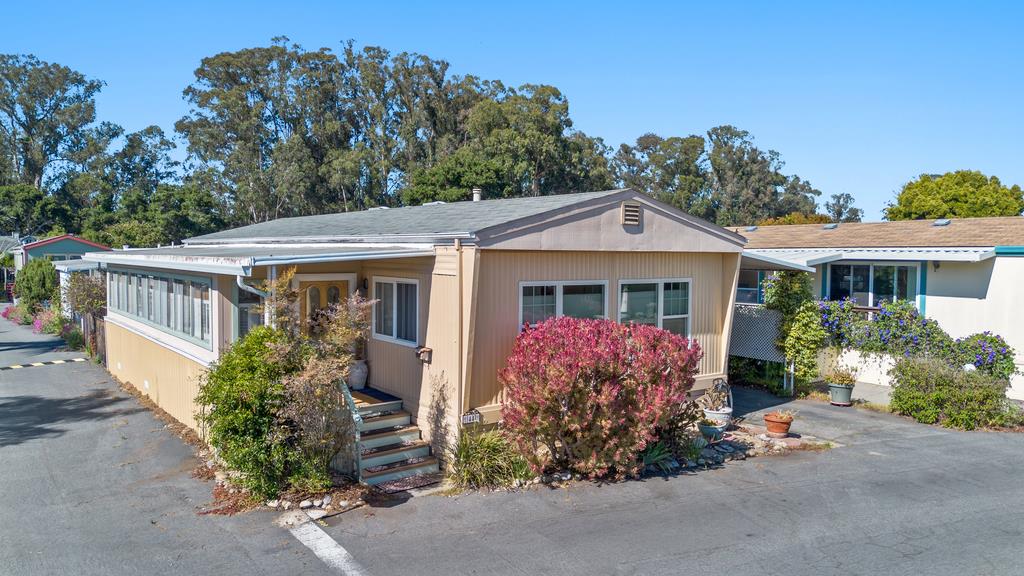 Detail Gallery Image 2 of 30 For 2355 Brommer St #44,  Santa Cruz,  CA 95062 - 2 Beds | 2 Baths