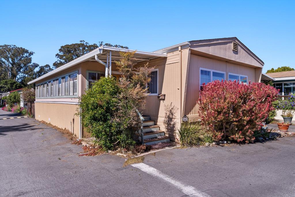 Detail Gallery Image 4 of 30 For 2355 Brommer St #44,  Santa Cruz,  CA 95062 - 2 Beds | 2 Baths
