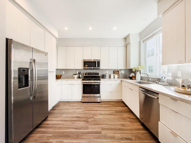 Detail Gallery Image 10 of 23 For 414 Santo Domingo Ter, Sunnyvale,  CA 94085 - 3 Beds | 2/1 Baths