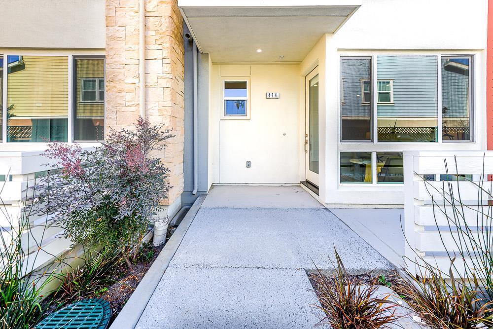 Detail Gallery Image 2 of 23 For 414 Santo Domingo Ter, Sunnyvale,  CA 94085 - 3 Beds | 2/1 Baths