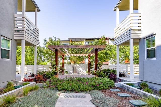 Detail Gallery Image 22 of 23 For 414 Santo Domingo Ter, Sunnyvale,  CA 94085 - 3 Beds | 2/1 Baths