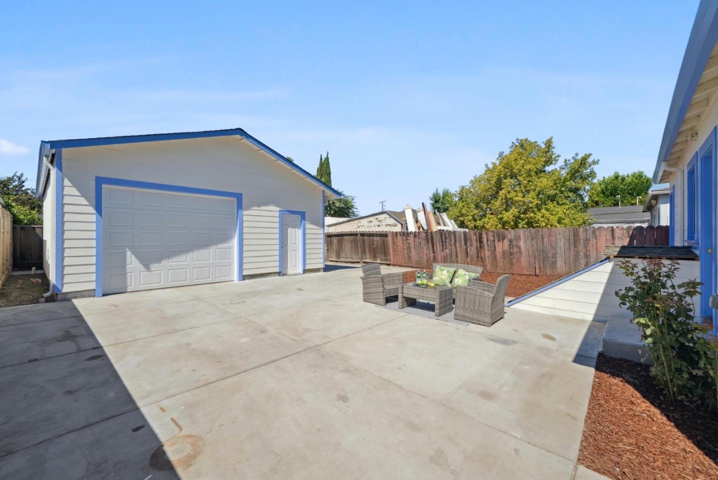 Detail Gallery Image 13 of 17 For 1157 Plum St, San Jose,  CA 95110 - 2 Beds | 1 Baths