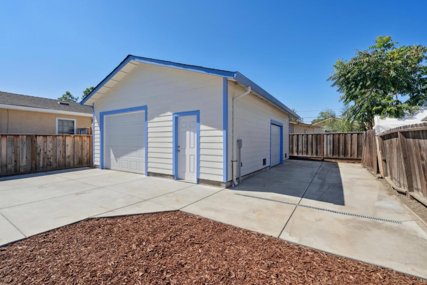 Detail Gallery Image 14 of 17 For 1157 Plum St, San Jose,  CA 95110 - 2 Beds | 1 Baths