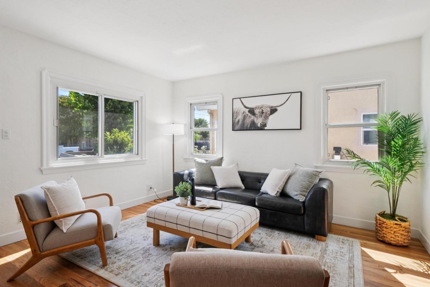 Detail Gallery Image 3 of 17 For 1157 Plum St, San Jose,  CA 95110 - 2 Beds | 1 Baths