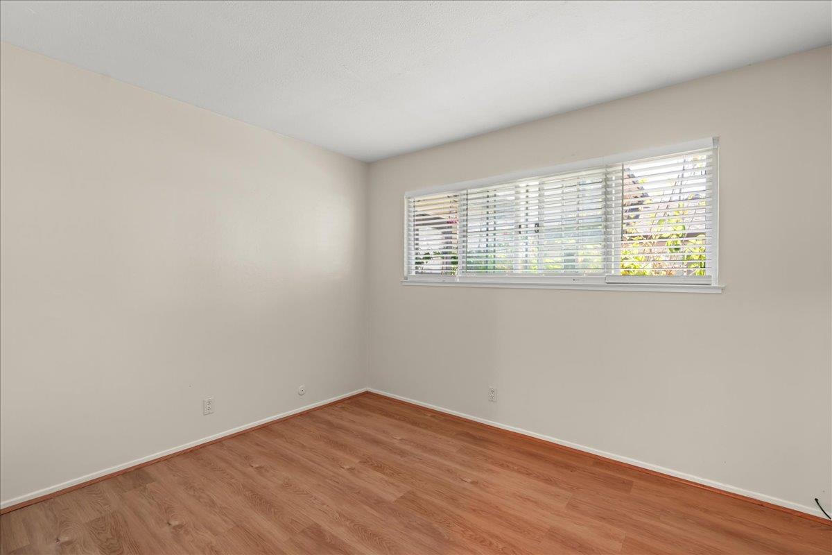 Detail Gallery Image 11 of 14 For 1372 Branham Ln #1,  San Jose,  CA 95118 - 2 Beds | 1 Baths