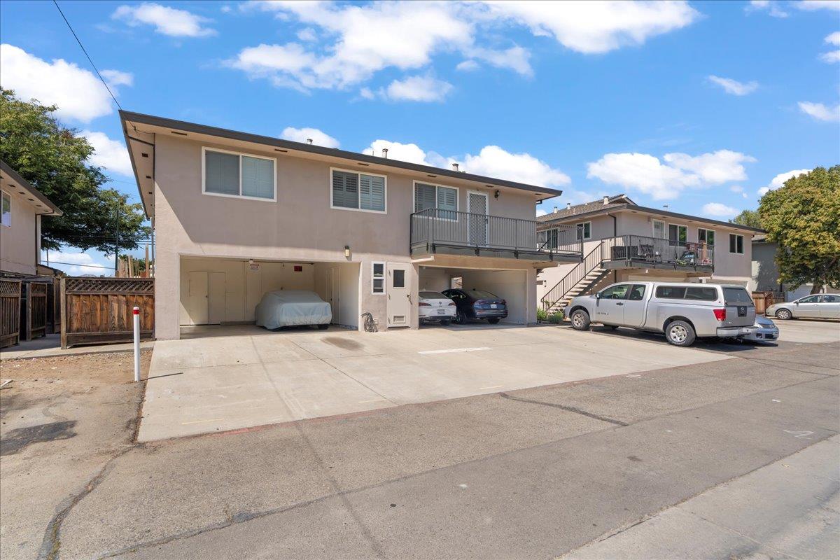 Detail Gallery Image 14 of 14 For 1372 Branham Ln #1,  San Jose,  CA 95118 - 2 Beds | 1 Baths