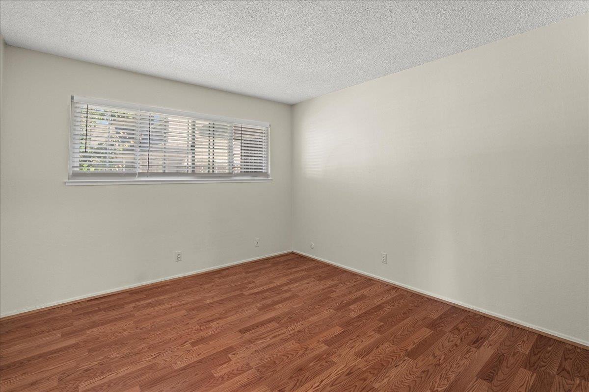Detail Gallery Image 9 of 14 For 1372 Branham Ln #1,  San Jose,  CA 95118 - 2 Beds | 1 Baths