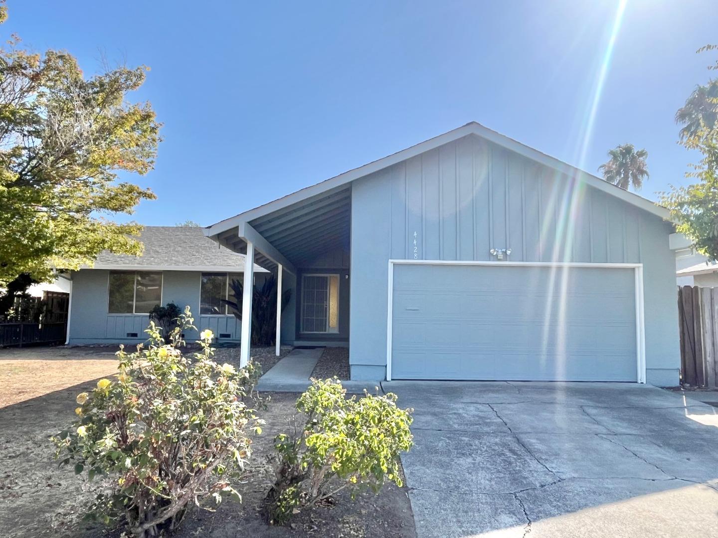 Detail Gallery Image 2 of 22 For 4428 Moffitt Dr, Napa,  CA 94558 - 3 Beds | 2 Baths