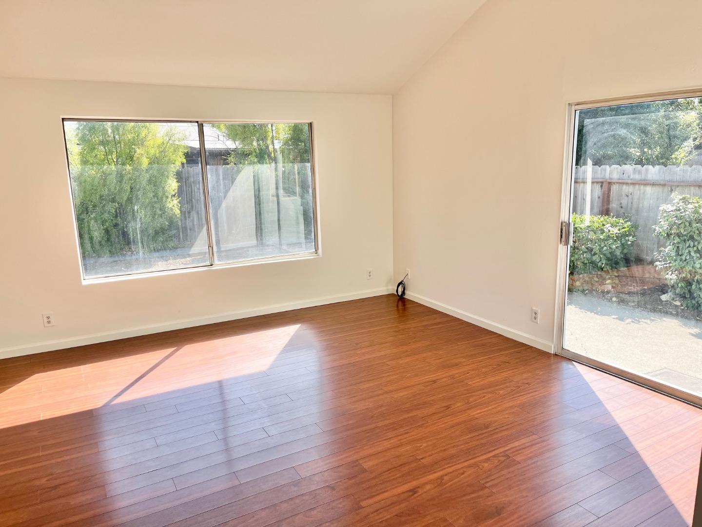 Detail Gallery Image 6 of 22 For 4428 Moffitt Dr, Napa,  CA 94558 - 3 Beds | 2 Baths