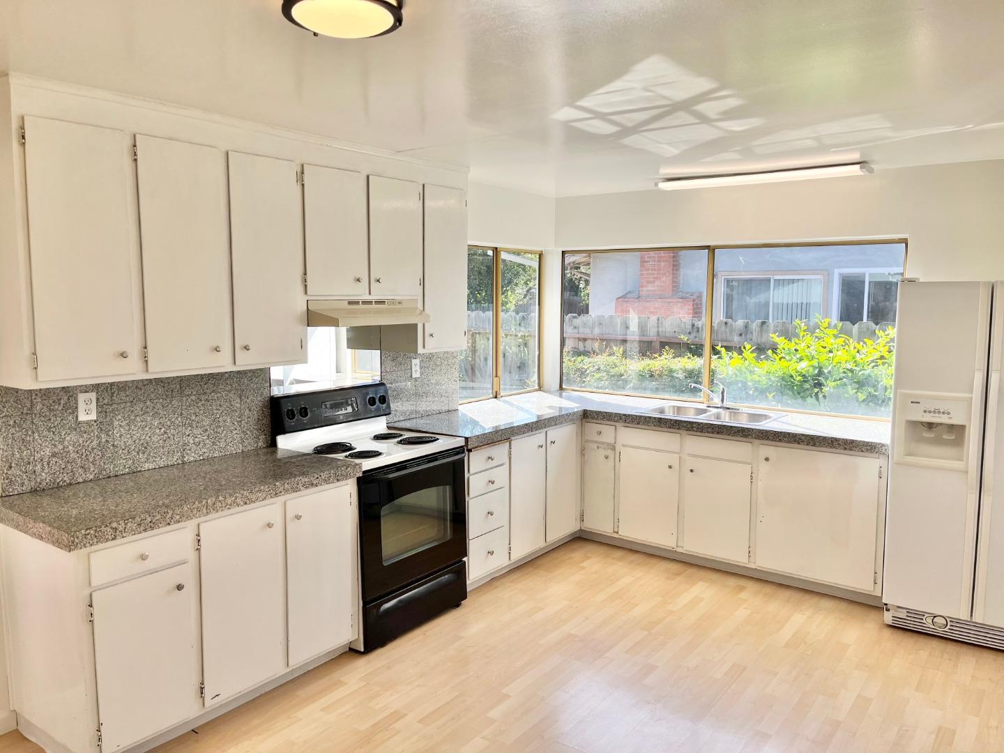 Detail Gallery Image 8 of 22 For 4428 Moffitt Dr, Napa,  CA 94558 - 3 Beds | 2 Baths