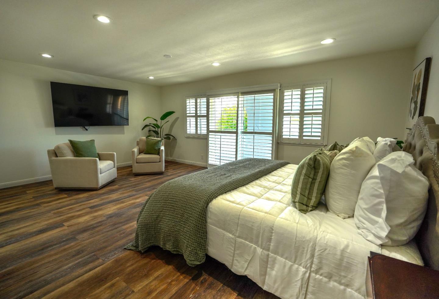 Detail Gallery Image 20 of 32 For 1317 Bilbo Ct, San Jose,  CA 95121 - 4 Beds | 3 Baths