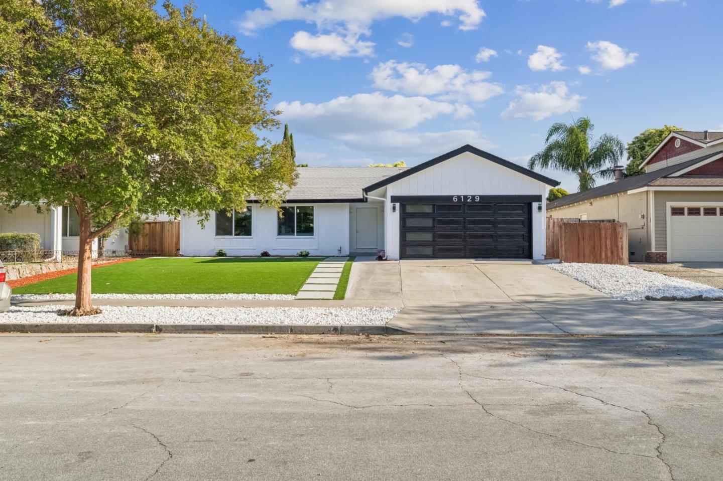 Detail Gallery Image 1 of 35 For 6129 Glen Harbor Dr, San Jose,  CA 95123 - 4 Beds | 2 Baths