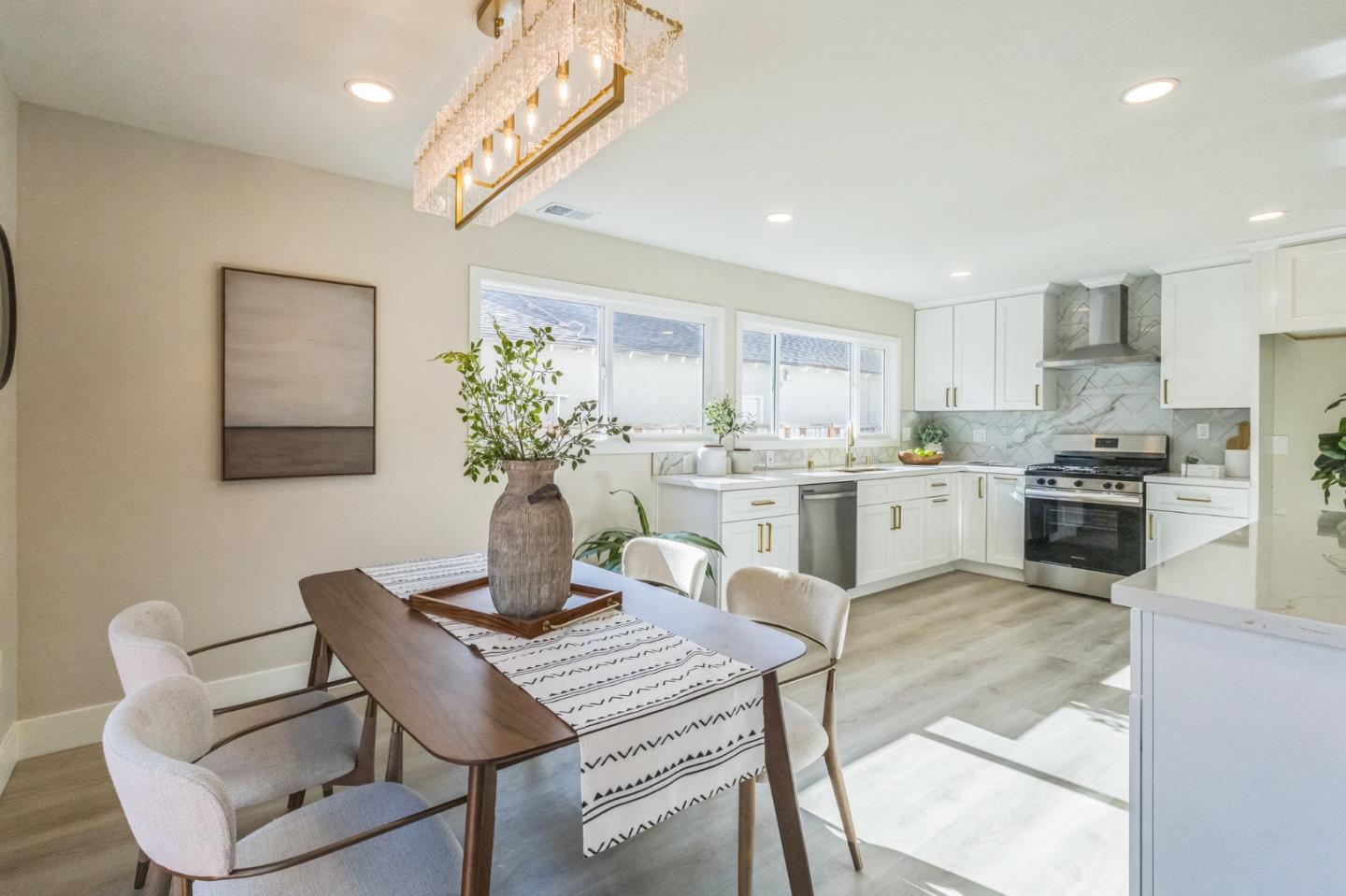 Detail Gallery Image 14 of 35 For 6129 Glen Harbor Dr, San Jose,  CA 95123 - 4 Beds | 2 Baths