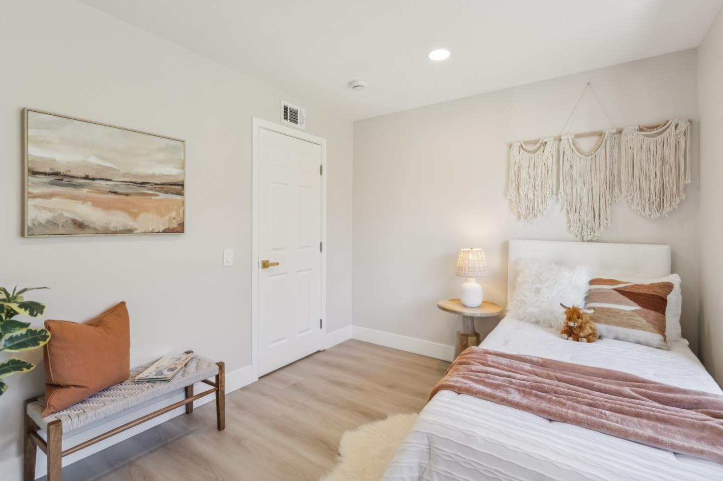 Detail Gallery Image 22 of 35 For 6129 Glen Harbor Dr, San Jose,  CA 95123 - 4 Beds | 2 Baths