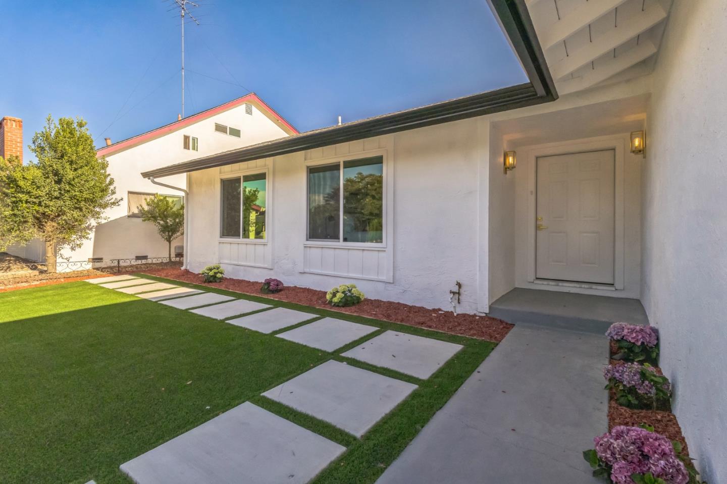Detail Gallery Image 4 of 35 For 6129 Glen Harbor Dr, San Jose,  CA 95123 - 4 Beds | 2 Baths